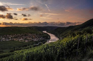 Composing shot from Sunrise to Blue our from the Moselschleife