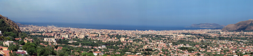 Fototapeta na wymiar Panoramic view of Palermo from Monreale