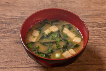 味噌汁　Typical Japanese miso (fermented soy) soup