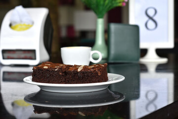 
Cake
Is a brownie cake, beautiful color, and appetizing