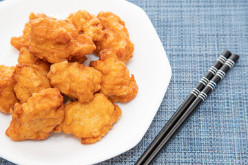 鶏肉の唐揚げ