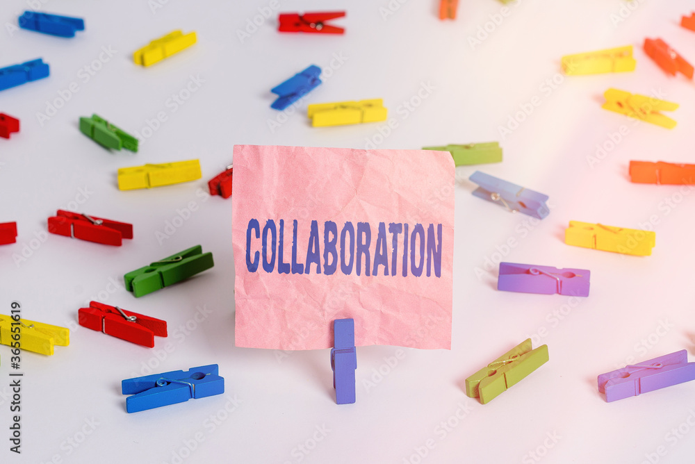 Aufkleber conceptual hand writing showing collaboration. concept meaning process of two or more showing workin