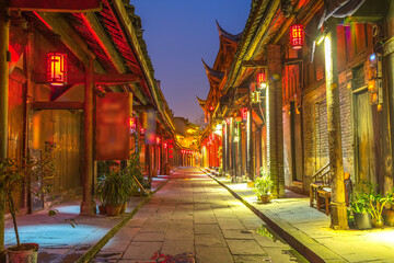 Fototapeta na wymiar Night view of Huanglongxi ancient town in Chengdu