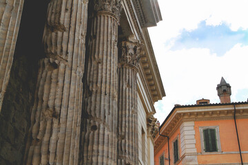 Fototapeta premium Temple of Hadrian, glimpse of Piazza di Pietra in Rome.