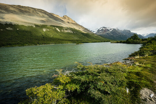 senda de las lagunas Madre e Hija, parque nacional Los Glaciares, republica Argentina,Patagonia, cono sur, South America
