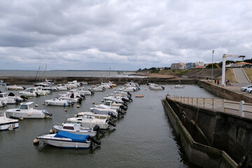 Fototapeta premium Port de plaisance à Saint-Michel-Chef-Chef