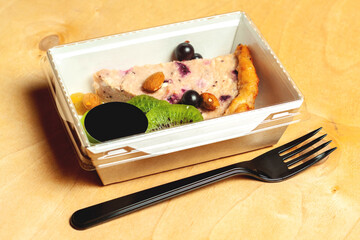 Cheesecake with blueberries