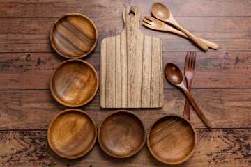 木製食器とカッティングボード