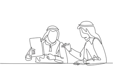 Single continuous line drawing of young muslim business manager discussing new company policy with partner. Arab middle east cloth kandura, thawb, robe. One line draw design vector illustration
