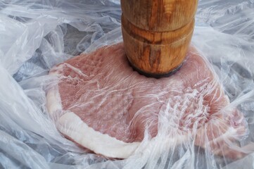 Obraz premium pork chops broken on a cutting board