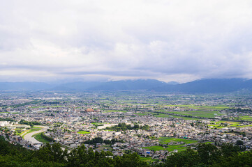松本市　アルプス公園から見た山形村方向