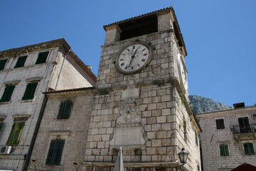 Fototapeta na wymiar clock tower in venice