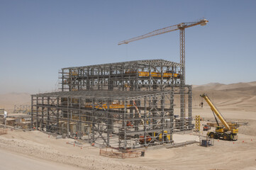 Galpon metalico construccion trabajadores  postes  de electricidad galvanizado estructura metalica...