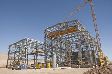 Galpon metalico construccion trabajadores  postes  de electricidad galvanizado estructura metalica...