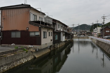 Fototapeta na wymiar 日本の岡山県玉野市の古くて美しい建物