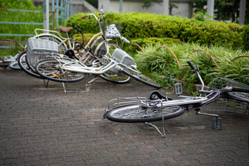強風で倒れた自転車