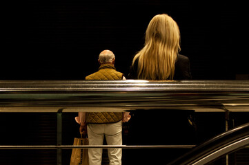 Waiting metro Valencia