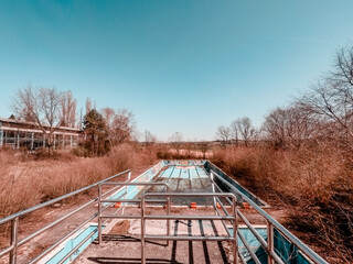 Alter Sprungturm Schwimmbad