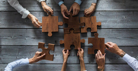 Business people and puzzle pieces - 365840647
