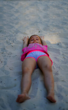 Little Images – Browse 13,465,739 Stock Photos, Vectors, and Video ...