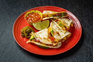 ケサディーヤ　メキシコ料理　Mexican taco sandwich (Quesadilla)