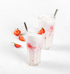 glass of strawberry juice