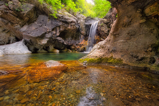 The fantastic river route called the Grotta Rosa.