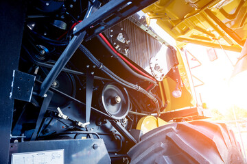 Harvester engine. Gear chains and new modern mechanisms.