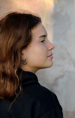 GIOVANE RAGAZZA
