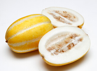 The Korean melon[1] (Cucumis melo L. var. makuwa) or chamoe (참외), following its Korean name, is...
