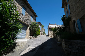 Fototapeta na wymiar Saignon, village perché du Luberon dans le Vaucluse, Provence-Alpes-Côte-d'Azur, France. 