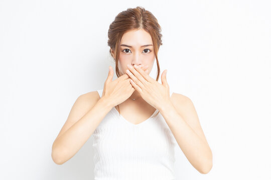 153 最適な 口に手を当てる 画像 ストック写真 ベクター Adobe Stock