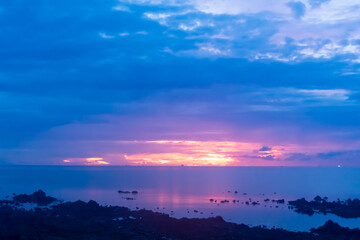 Fototapeta na wymiar Tropical nature sea or beach in summer with sunrise in themorning blue sky.