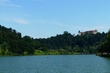 Sulmsee, im Hintergrund Schloss Seggau