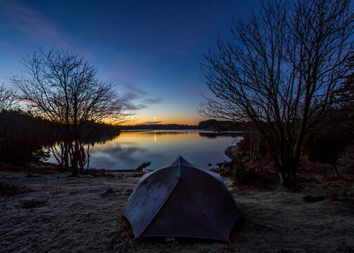 Early morning by the winter sea