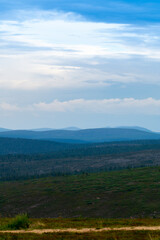 Obraz premium A beautiful natural view of the wilderness at the peak of Kaunispää fell in Saariselkä, Lapland.