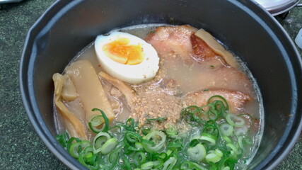 登山で作るインスタントラーメン