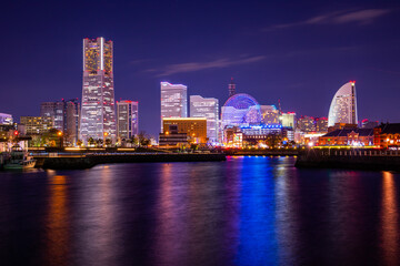Fototapeta na wymiar 美しい横浜みなとみらいの夜景