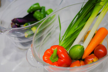 ワインクーラーに入れられた緑黄色野菜