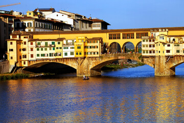 Obraz premium Ponte Vecchio over Arno river in Florence, Italy