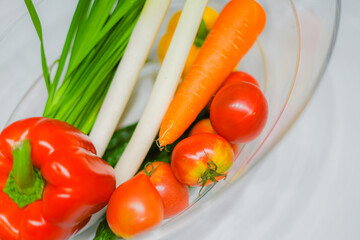 ワインクーラーに入れられた緑黄色野菜