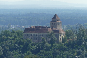 Burg Ehrenhausen