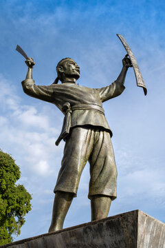 Pattimura monument, celebrating Thomas Matulessy (Pattimura) who rebelled against the Dutch in 1817, Saparua, Ambon, Maluku, Indonesia
