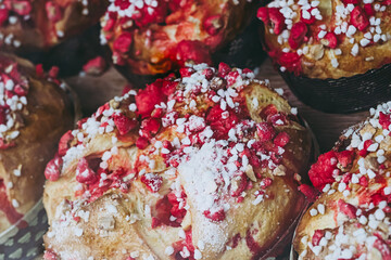 Délicieux dessert saint-genis - Brioche aux pralines et sucre