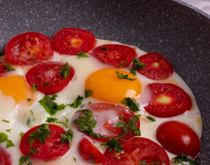 eggs and tomatoes