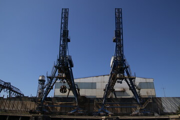 Fototapeta na wymiar Cranes in the estuary of Bilbao