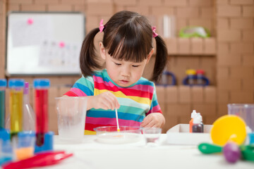 toddler girl  play science experiments for homeschooling