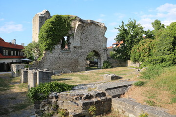 Fototapeta na wymiar Ruin in Visby at Gotland, Baltic Sea Sweden