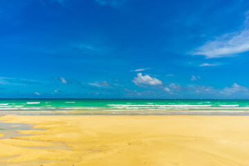 沖縄　伊良部島の渡口の浜