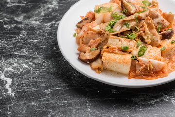 豚キムチと豆腐の炒め物